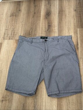 Rodd & Gunn Men's Chino Shorts - Grey/White Micro-Check Slim Fit Size 40